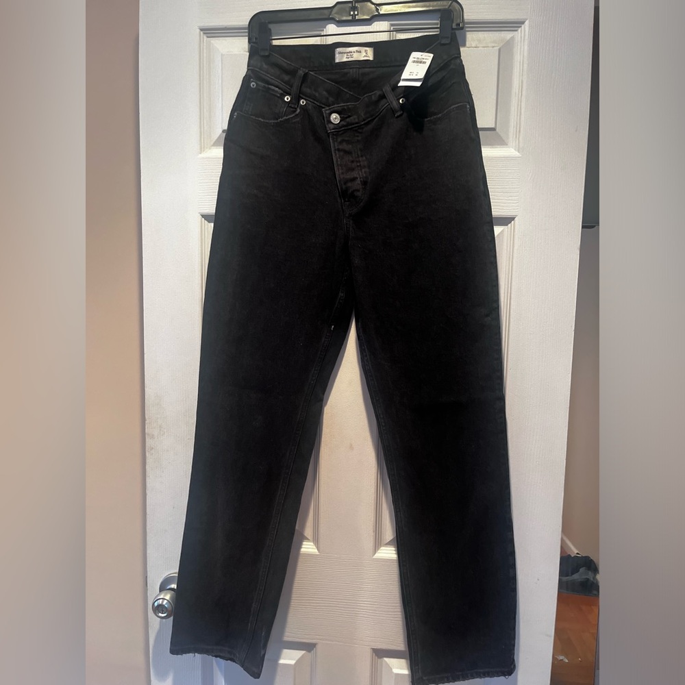 Abercrombie & Fitch Black Women's Jeans - Picture 3 of 3